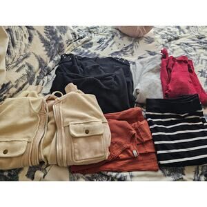 Bundle of 7 women's size small tops. All from a local Boutique seller